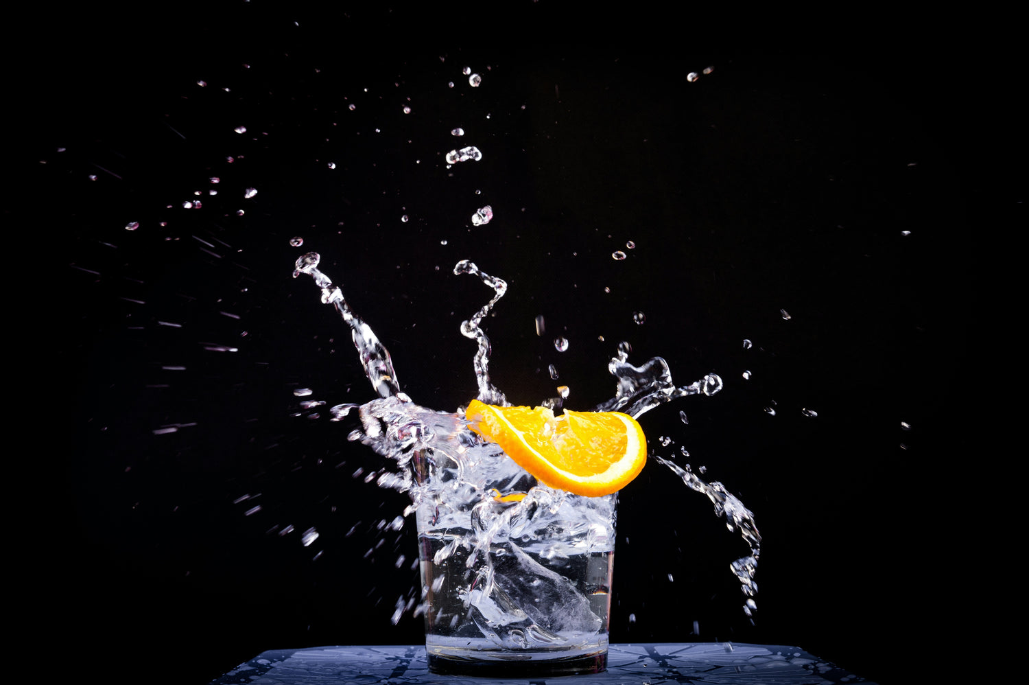 hydratation comment rester bien hydraté toute la journée avec de l'eau et des electrolytes