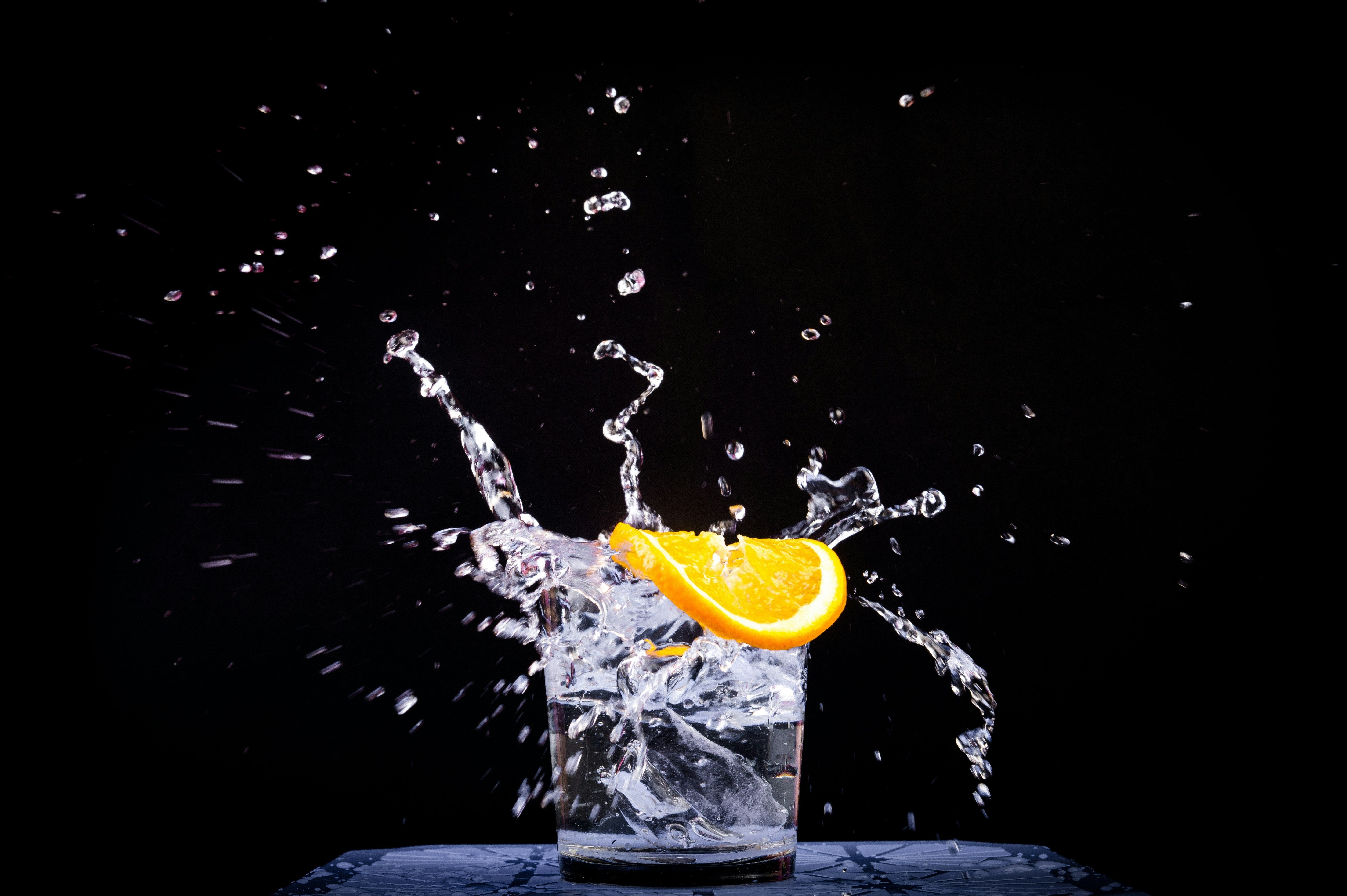 hydratation comment rester bien hydraté toute la journée avec de l'eau et des electrolytes
